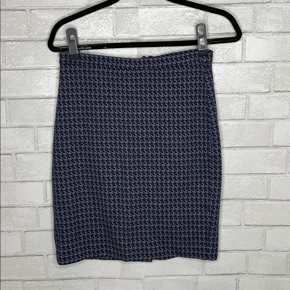 Banana Republic Dresses & Skirts - Banana Republic Blue Pencil Skirt